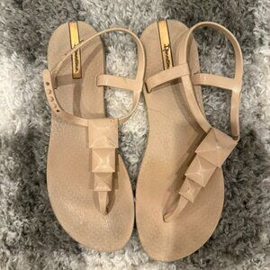 Ipanema Nude Studded Thong Sandals Jelly Waterproof Size 8